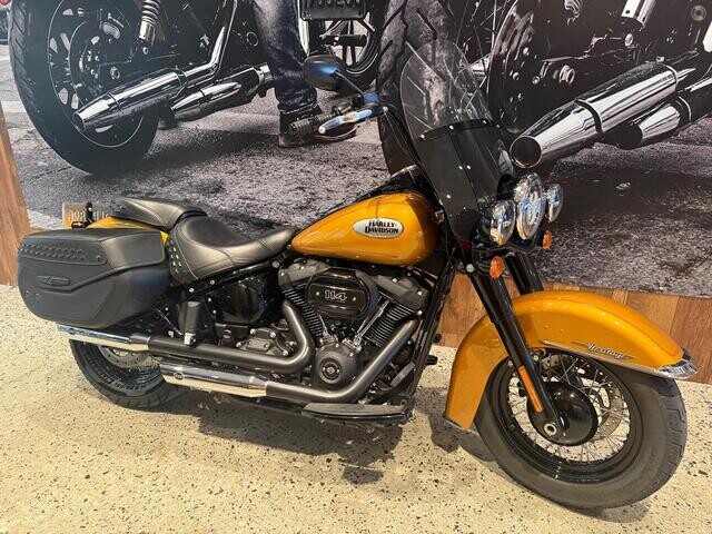 MY23 Harley-Davidson Softail Heritage Classic S 114 w/ABS Cruise (FLHCS) Prospect Gold