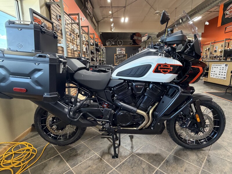 2026 Harley-Davidson® Pan America 1250 Limited White Onyx Pearl