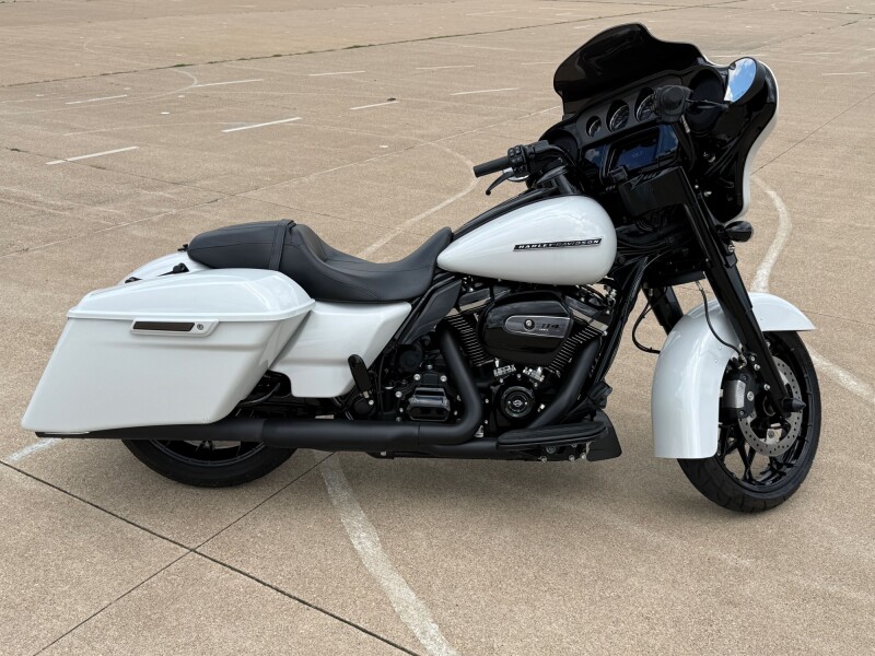 2020 Harley-Davidson® Street Glide® Special Stone Washed White Pearl