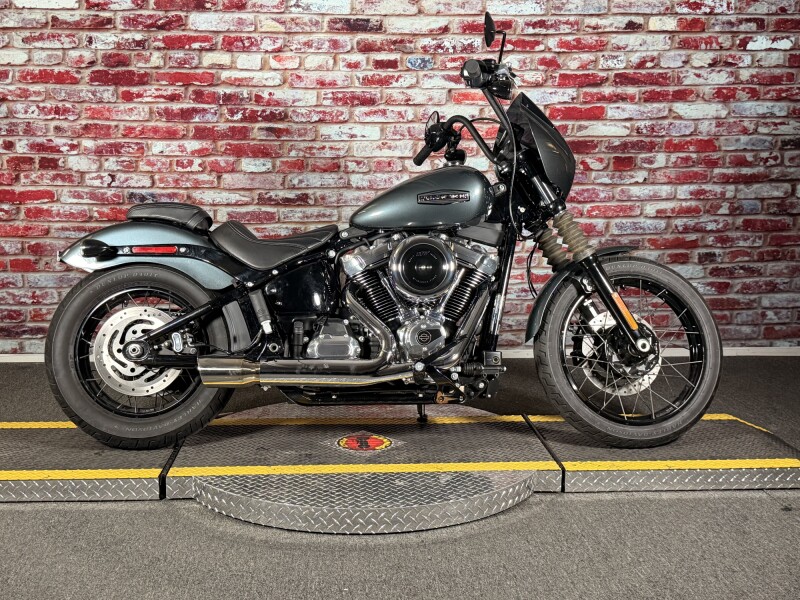 FXBB 2025 Street Bob™