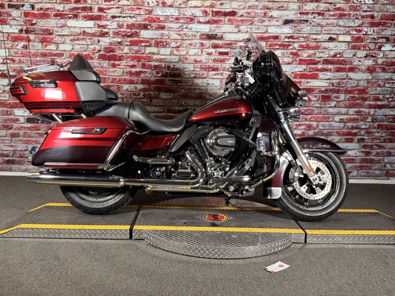 FLHTK 2014 Electra Glide® Ultra Limited