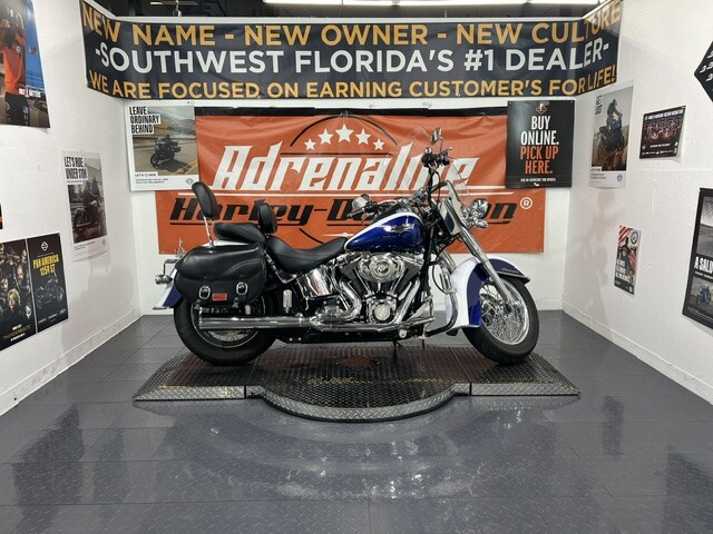 2007 Harley-Davidson® Softail® Deluxe White Gold Pearl & Deep Cobalt Pearl