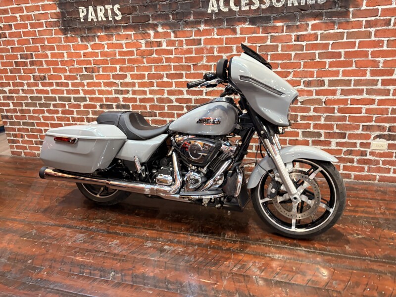 FLHX 2024 Street Glide®