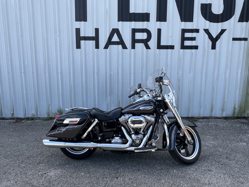 2016 Harley-Davidson® Switchback™ Vivid Black