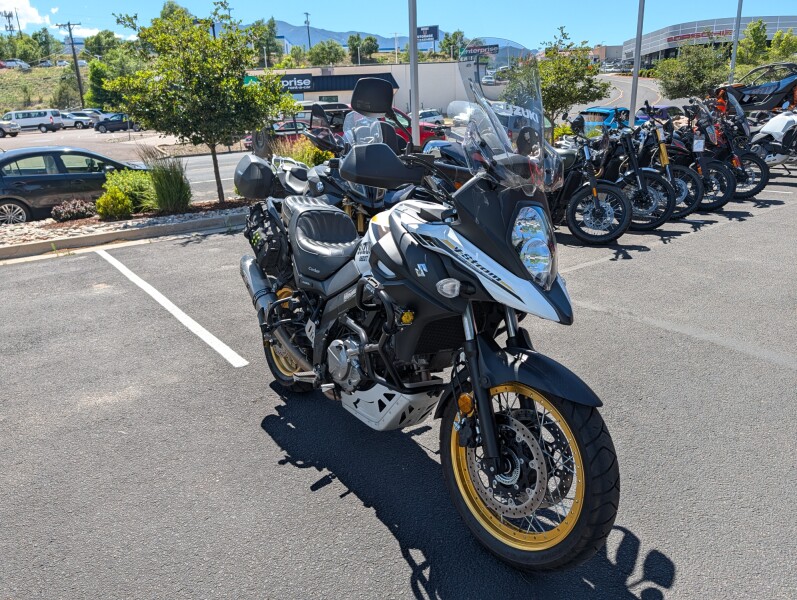 2023 Suzuki V-Strom 650 white