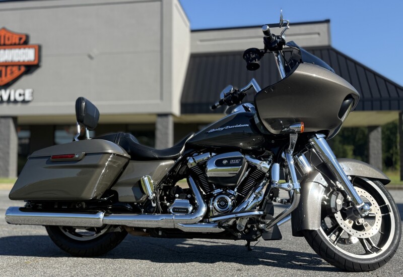 FLTRX 2019 Road Glide®