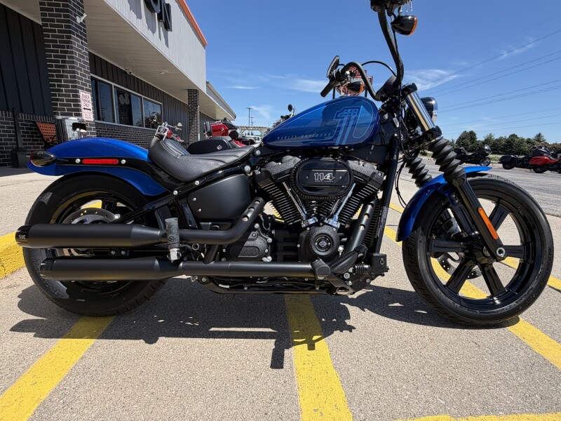2024 Harley-Davidson® Street Bob® 114 Blue Burst