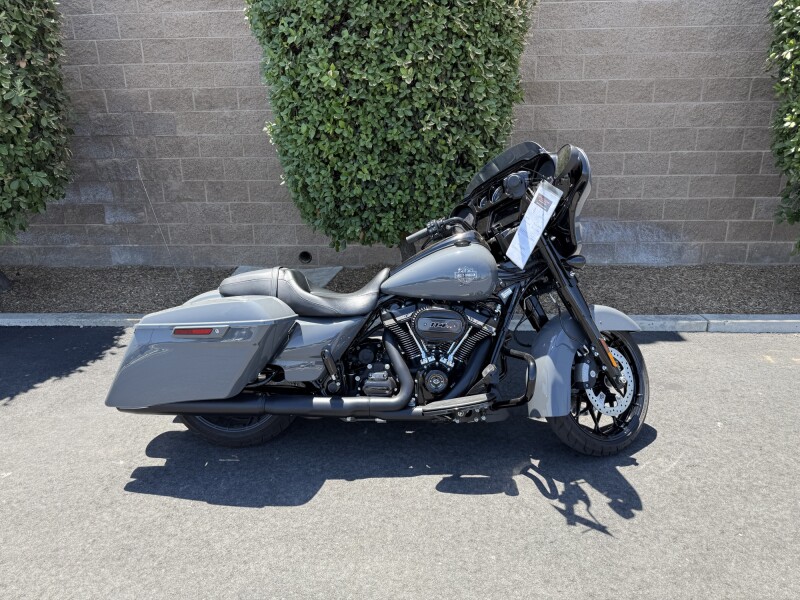 FLHXS 2022 Street Glide® Special