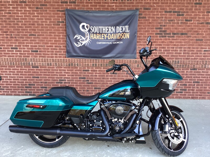 2026 Harley-Davidson® Road Glide® Teal Thunder / Vivid Black Black Trim
