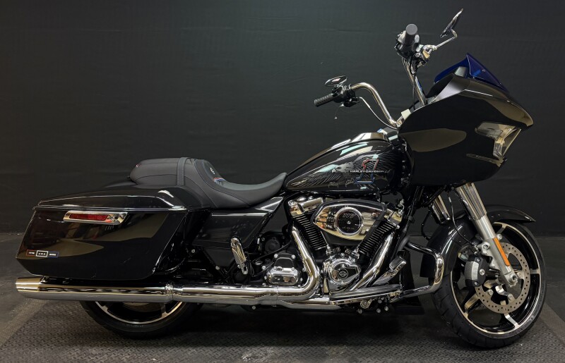 Harley-Davidson® Road Glide® 2026 FLTRX MIDNIGHT EMBER