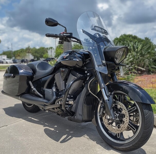 2014 Victory Cross Roads 8-Ball 