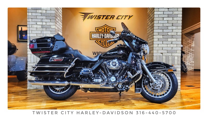 2013 Harley-Davidson® Ultra Classic® Electra Glide®, FLHTCU