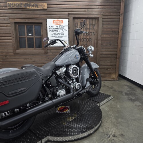 2026 Harley-Davidson® Heritage Classic® | New Cruiser Motorcycle thumb 3