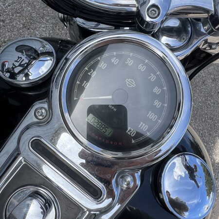 2016 Harley-Davidson® Switchback™ Vivid Black thumb 0