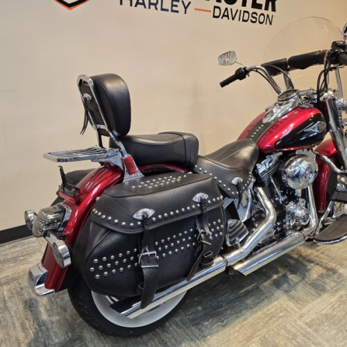 2012 Harley-Davidson® Heritage Softail® Classic Two-Tone Ember Red Sunglo/Merlot Sunglo FLSTC thumb 3