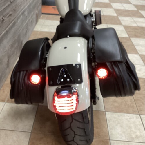 2023 Harley-Davidson® Low Rider® S White Sand Pearl thumb 1