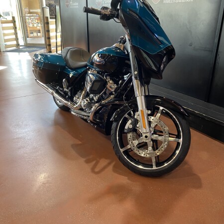 FLHX 2026 Street Glide® thumb 2