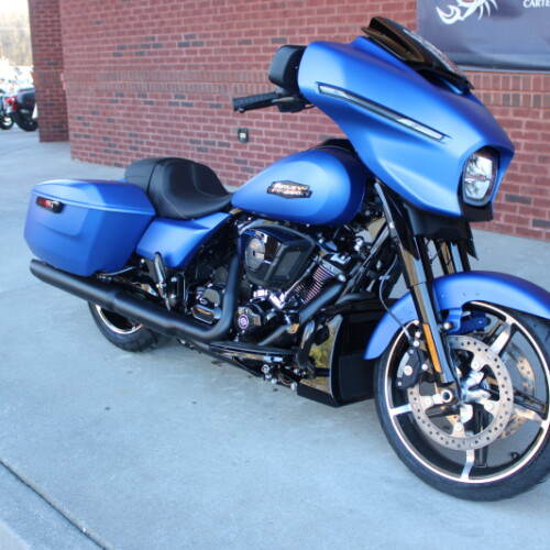 2026 Harley-Davidson® Street Glide® Aurora Blue Denim Black Trim thumb 3