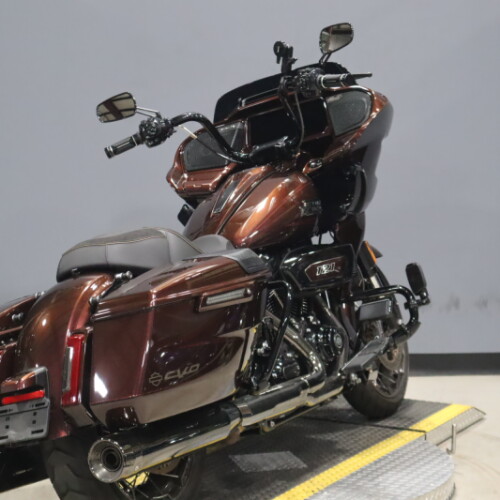 2024 Harley-Davidson<sup>®</sup> CVO™ Road Glide<sup>®</sup> FLTRXSE thumb 0