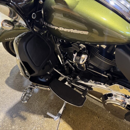 FLTRK 2022 Road Glide® Limited thumb 1