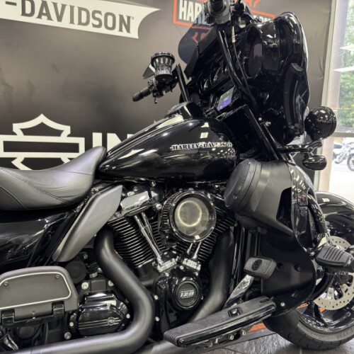 2019 Harley-Davidson® Electra Glide® Ultra Classic® Vivid Black thumb 0