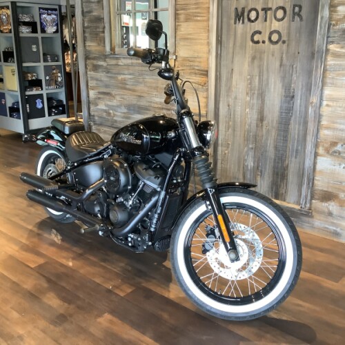 Harley-Davidson® Street Bob® 2018 FXBB U591-18 Vivid Black thumb 3