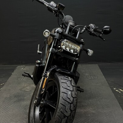 Harley-Davidson<sup>®</sup> Sportster<sup>®</sup> S 2023 RH1250S GRAY HAZE thumb 1