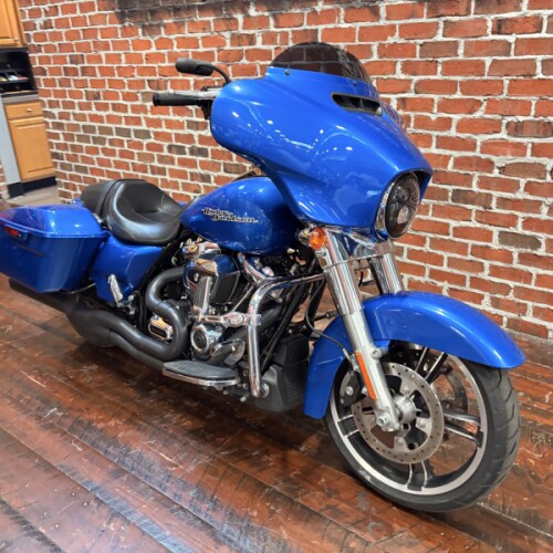 FLHX 2018 Street Glide® thumb 2