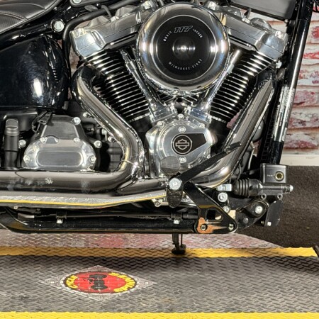 FXBB 2025 Street Bob™ thumb 2