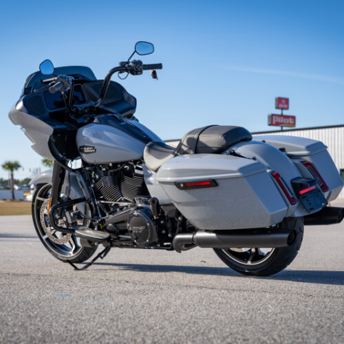 FLTRX 2026 Road Glide® thumb 1