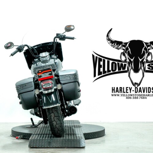 2026 Harley-Davidson® Heritage Classic Vivid Black - Black Finish thumb 2
