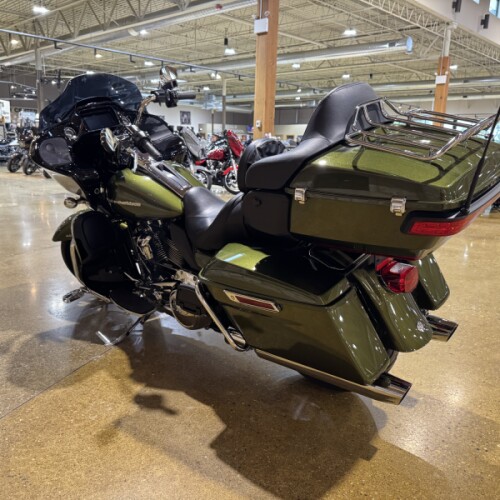 FLTRK 2022 Road Glide® Limited thumb 2