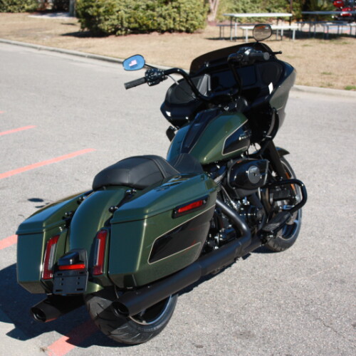 2026 Harley-Davidson® FLTRX Road Glide® thumb 2