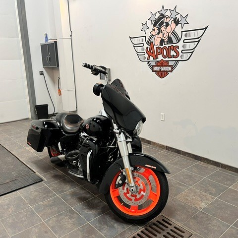 FLHX 2017 Street Glide® thumb 3