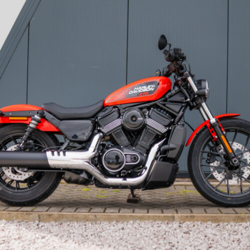 2026 Harley-Davidson® Nightster® thumb 2