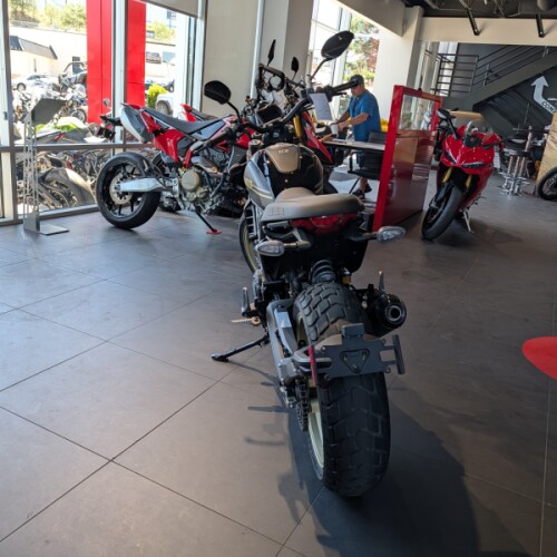 2025 Ducati Scrambler® Full Throttle thumb 1