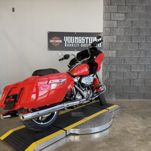2026 Harley-Davidson® Road Glide® FLTRX thumb 2