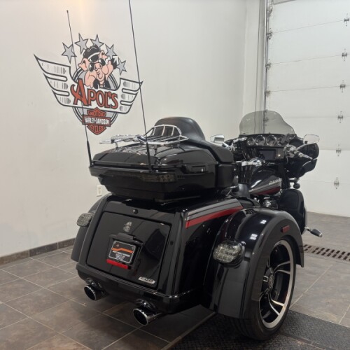 FLHTCUTGSE 2020 CVO™ Tri Glide® thumb 2