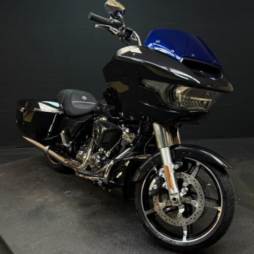 Harley-Davidson® Road Glide® 2026 FLTRX MIDNIGHT EMBER thumb 3