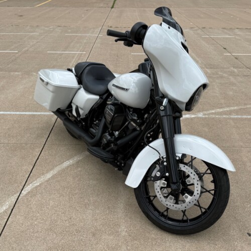 2020 Harley-Davidson® Street Glide® Special Stone Washed White Pearl thumb 3