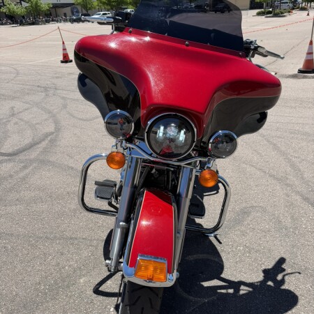 2011 Harley-Davidson® Electra Glide® Ultra Limited thumb 2