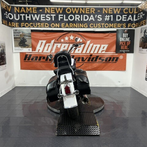 2007 Harley-Davidson® Softail® Deluxe White Gold Pearl & Deep Cobalt Pearl thumb 1