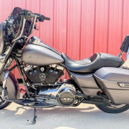 2016 Harley-Davidson® Street Glide® Special FLHXS  thumb 3