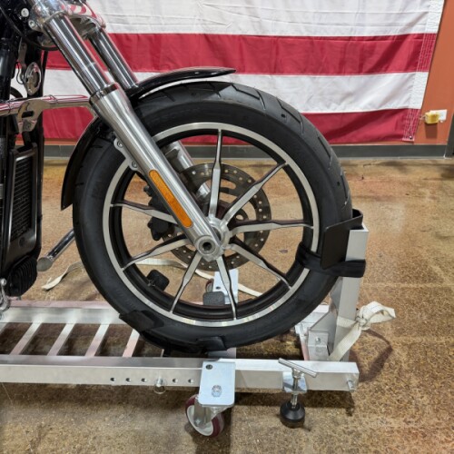 FXLR 2018 Low Rider® thumb 1