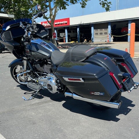 FLTRX 2026 Road Glide® thumb 1