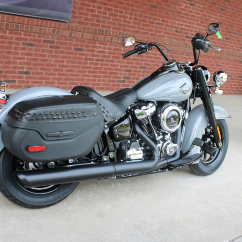2026 Harley-Davidson® Heritage Classic Dark Billiard Gray Black Solo Cast Wheels thumb 2
