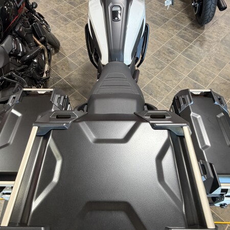 2026 Harley-Davidson® Pan America 1250 Limited White Onyx Pearl thumb 2
