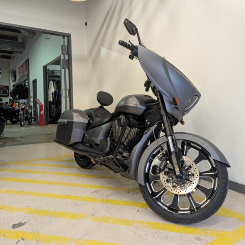 2016 Victory Magnum X1 - Stealth Gray thumb 3