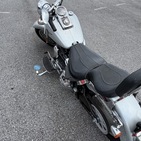2026 Harley-Davidson® Heritage Classic® FLHC | Milwaukee-Eight® 117 Cruiser Motorcycle thumb 1