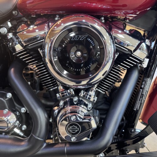 2026 Harley-Davidson® Heritage Classic Brilliant Red Black Laced Wheels thumb 2